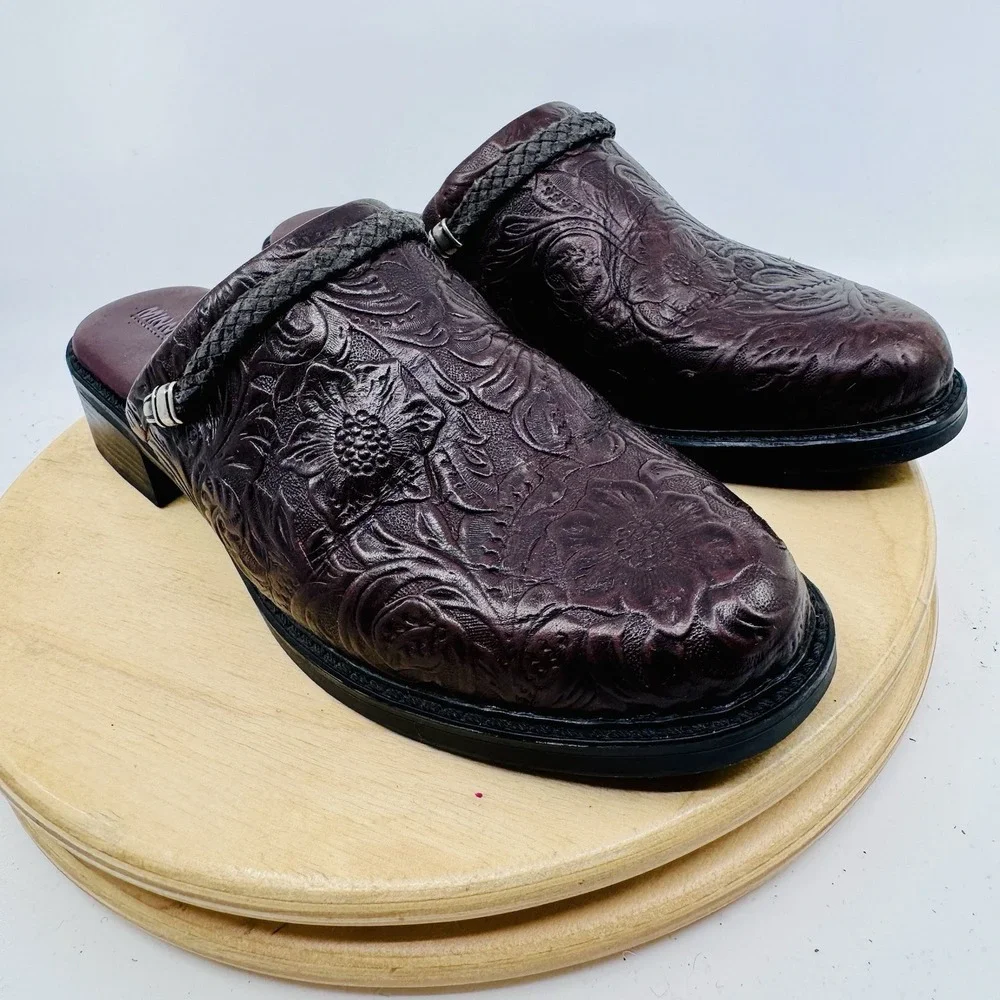Minnetonka Tooled Leather Clogs Womens 7 Brown Western Mule Slip On Shoes 6042